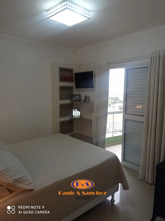 APARTAMENTO EM CONDOMÍNIO - 03 DORMITÓRIOS