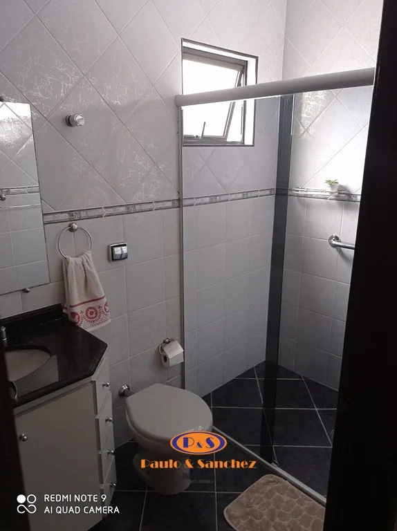 APARTAMENTO SEM CONDOMÍNIO - 03 DORMITÓRIOS