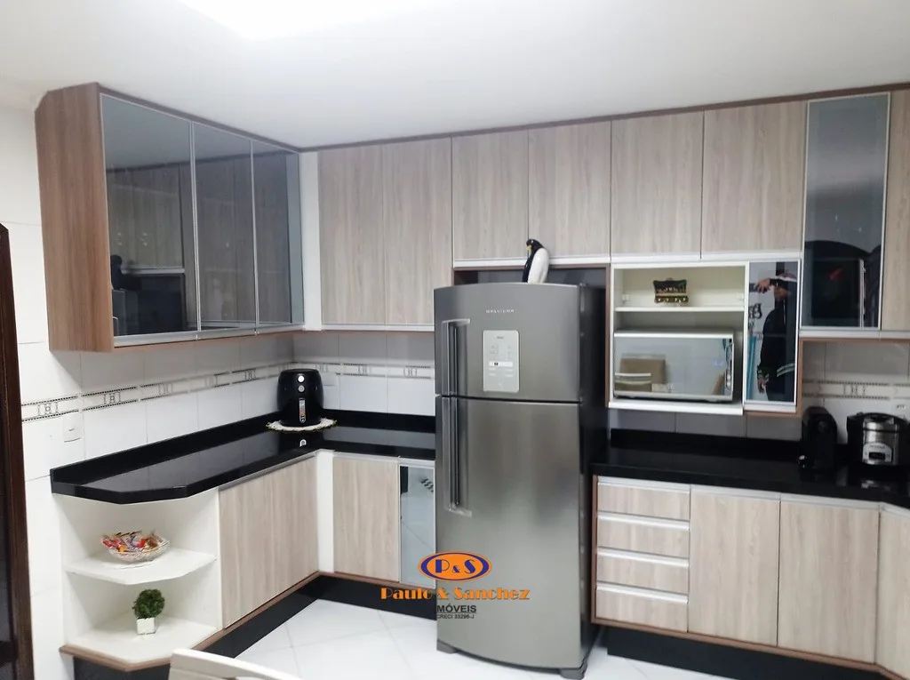 SOBRADO MOBILIADO!!!!