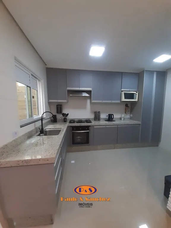 APARTAMENTO SEM CONDOMÍNIO - PRÉDIO COM ELEVADOR