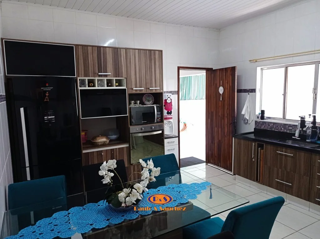 SOBRADO - 3 DORMITÓRIOS