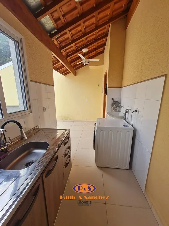 COBERTURA SEM CONDOMÍNIO - 02 DORMITÓRIOS