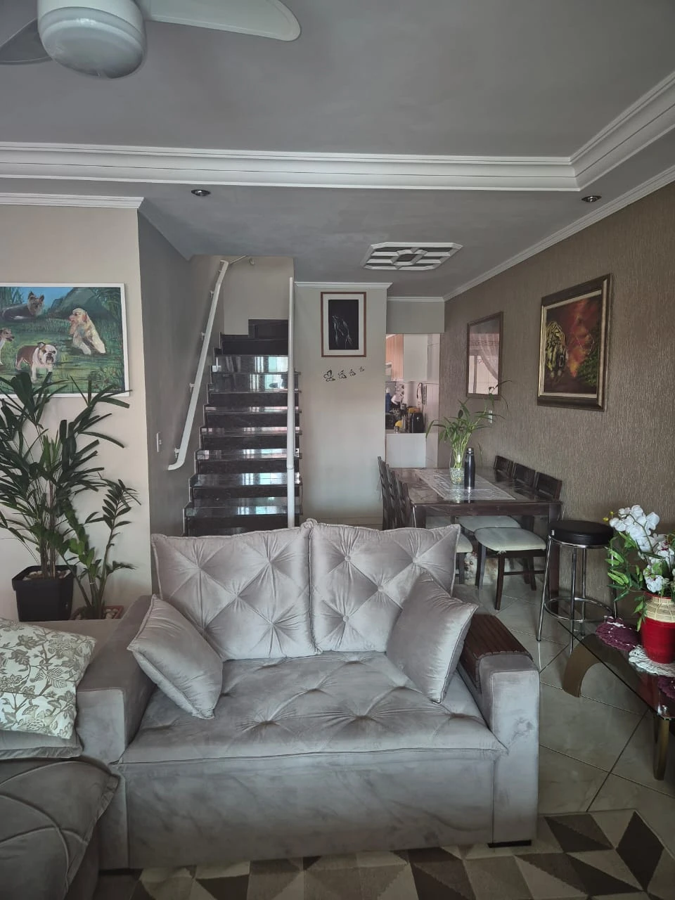 SOBRADO - 3 DORMITÓRIOS