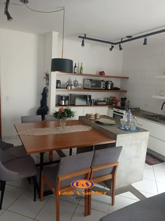 APARTAMENTO SEM CONDOMÍNIO - 02 DORMITÓRIOS