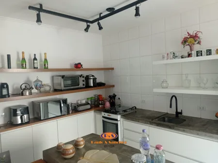 APARTAMENTO SEM CONDOMÍNIO - 02 DORMITÓRIOS