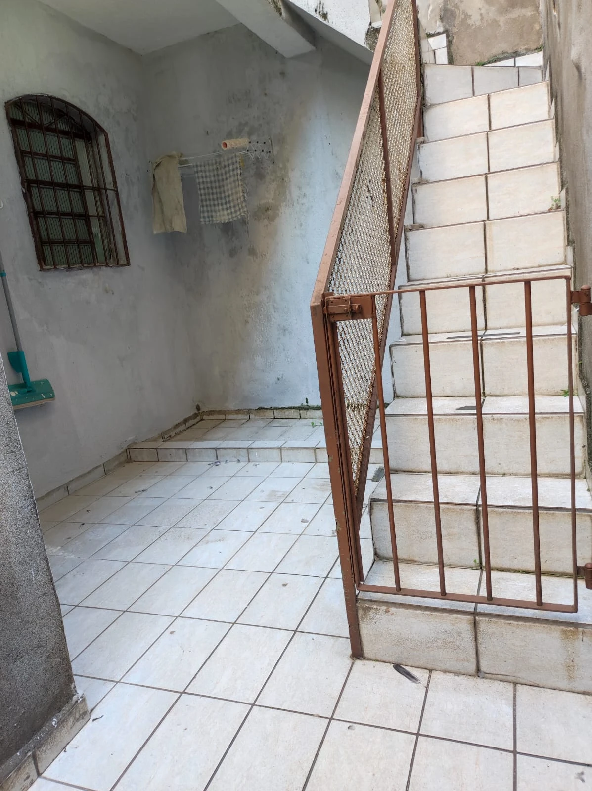 SOBRADO - 4 DORMITÓRIOS