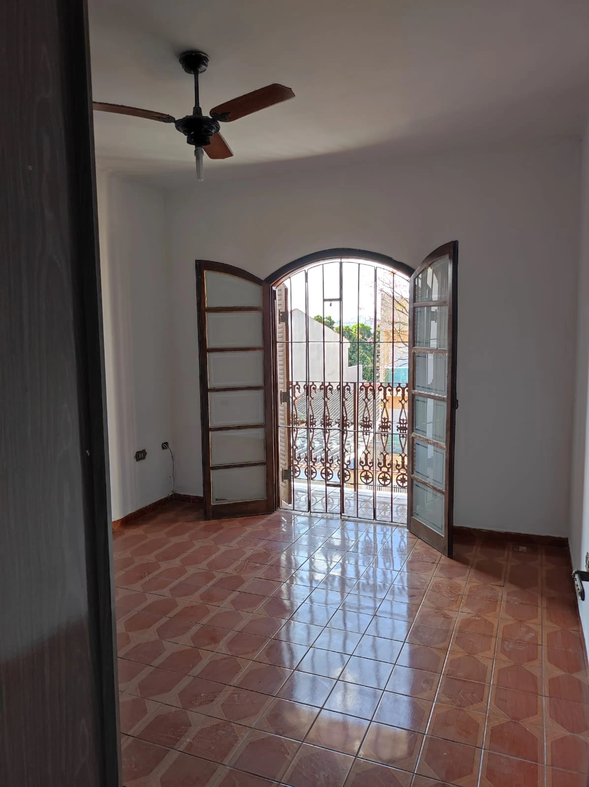 SOBRADO - 4 DORMITÓRIOS