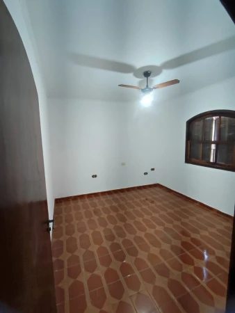 SOBRADO - 4 DORMITÓRIOS