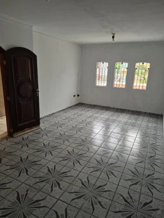 SOBRADO - 4 DORMITÓRIOS