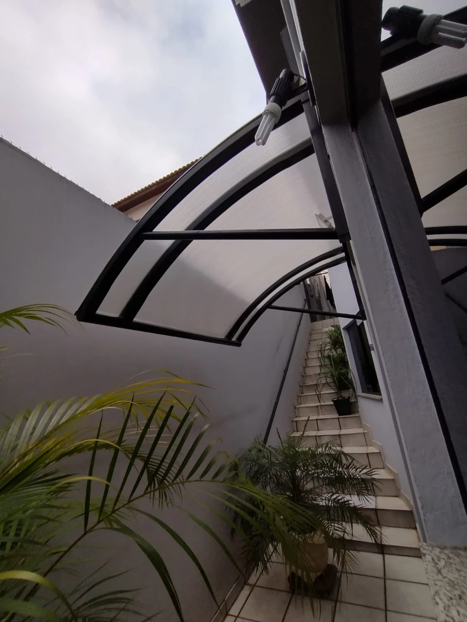 SOBRADO - 3 DORMITÓRIOS