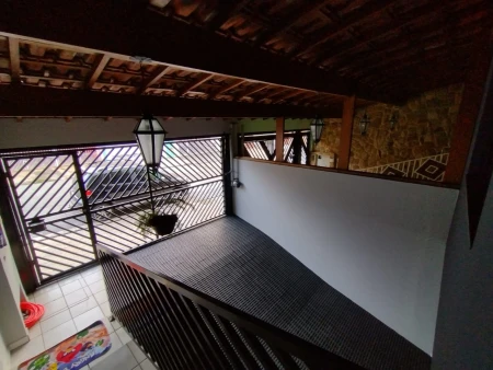 SOBRADO - 3 DORMITÓRIOS