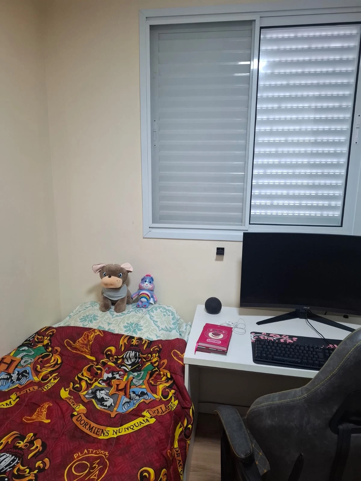 APARTAMENTO EM CONDOMÍNIO