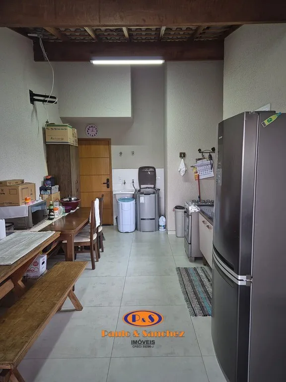 COBERTURA SEM CONDOMÍNIO - PRÉDIO COM ELEVADOR