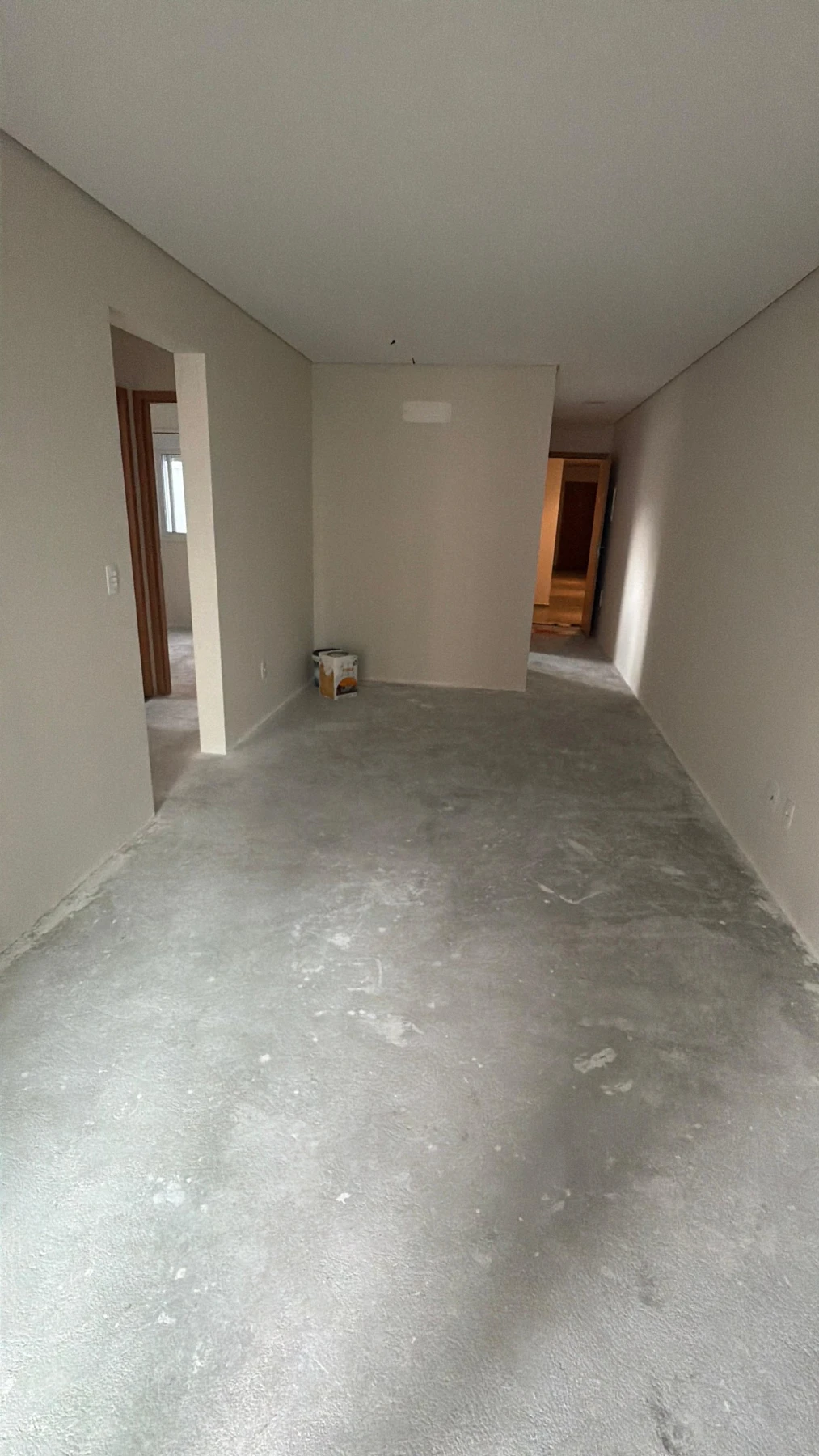 APARTAMENTO EM CONDOMÍNIO - NOVO