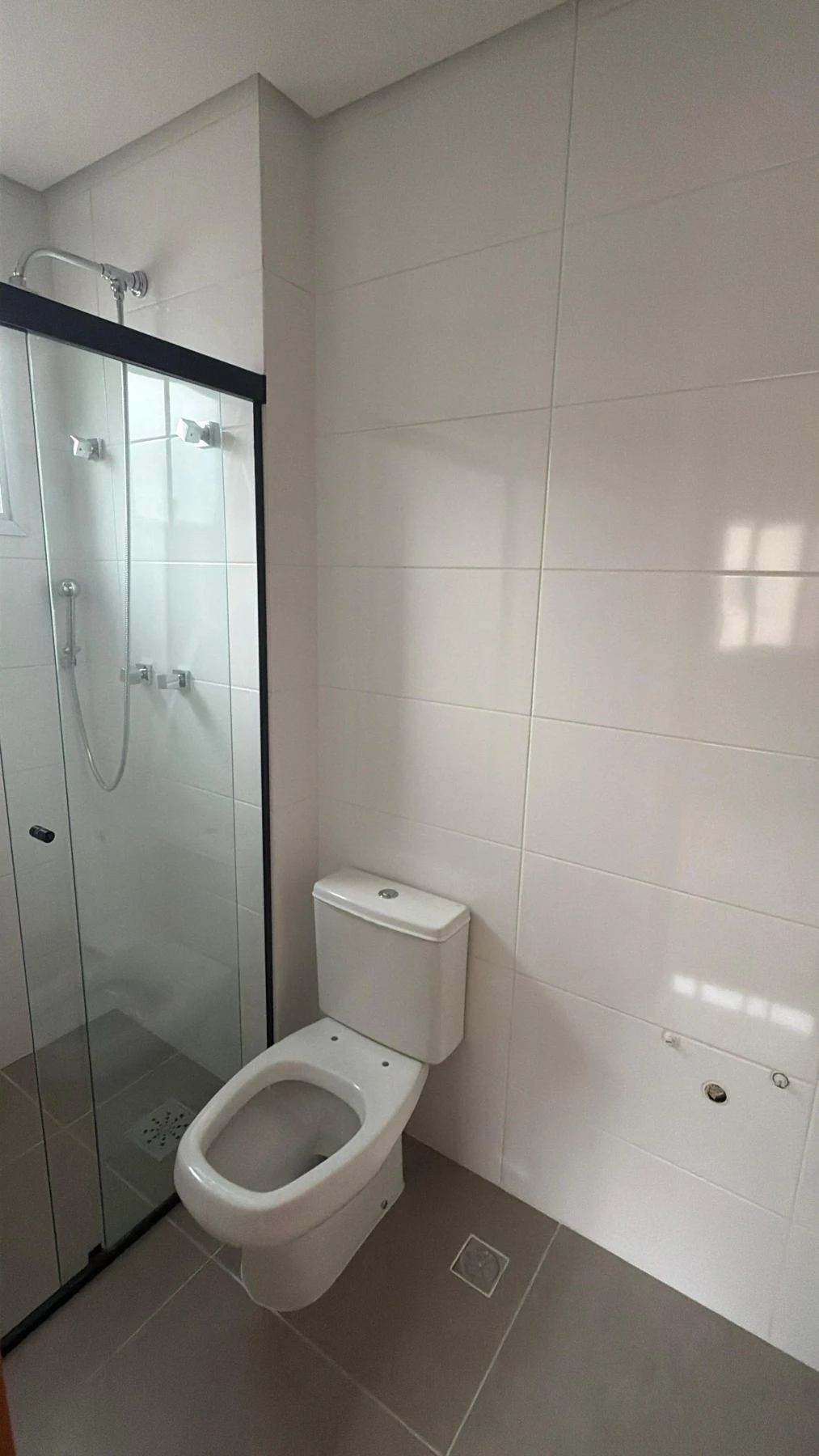 APARTAMENTO EM CONDOMÍNIO - NOVO