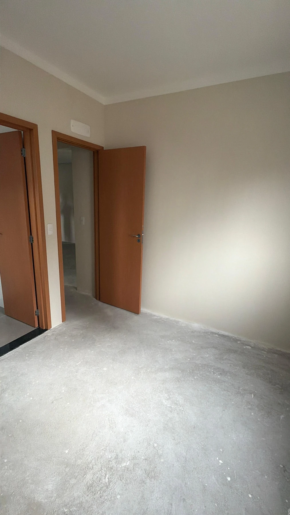 APARTAMENTO EM CONDOMÍNIO - NOVO