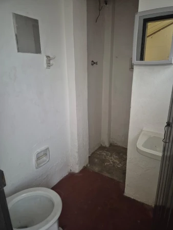 CASA TÉRREA - FRENTE E FUNDOS