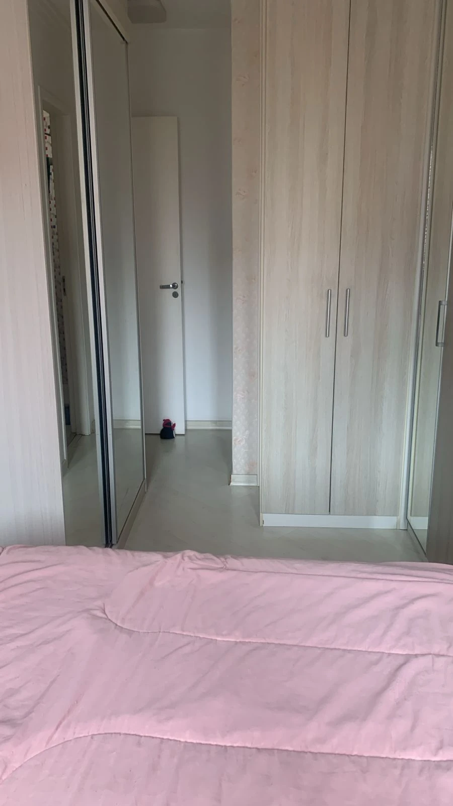 APARTAMENTO EM CONDOMÍNIO