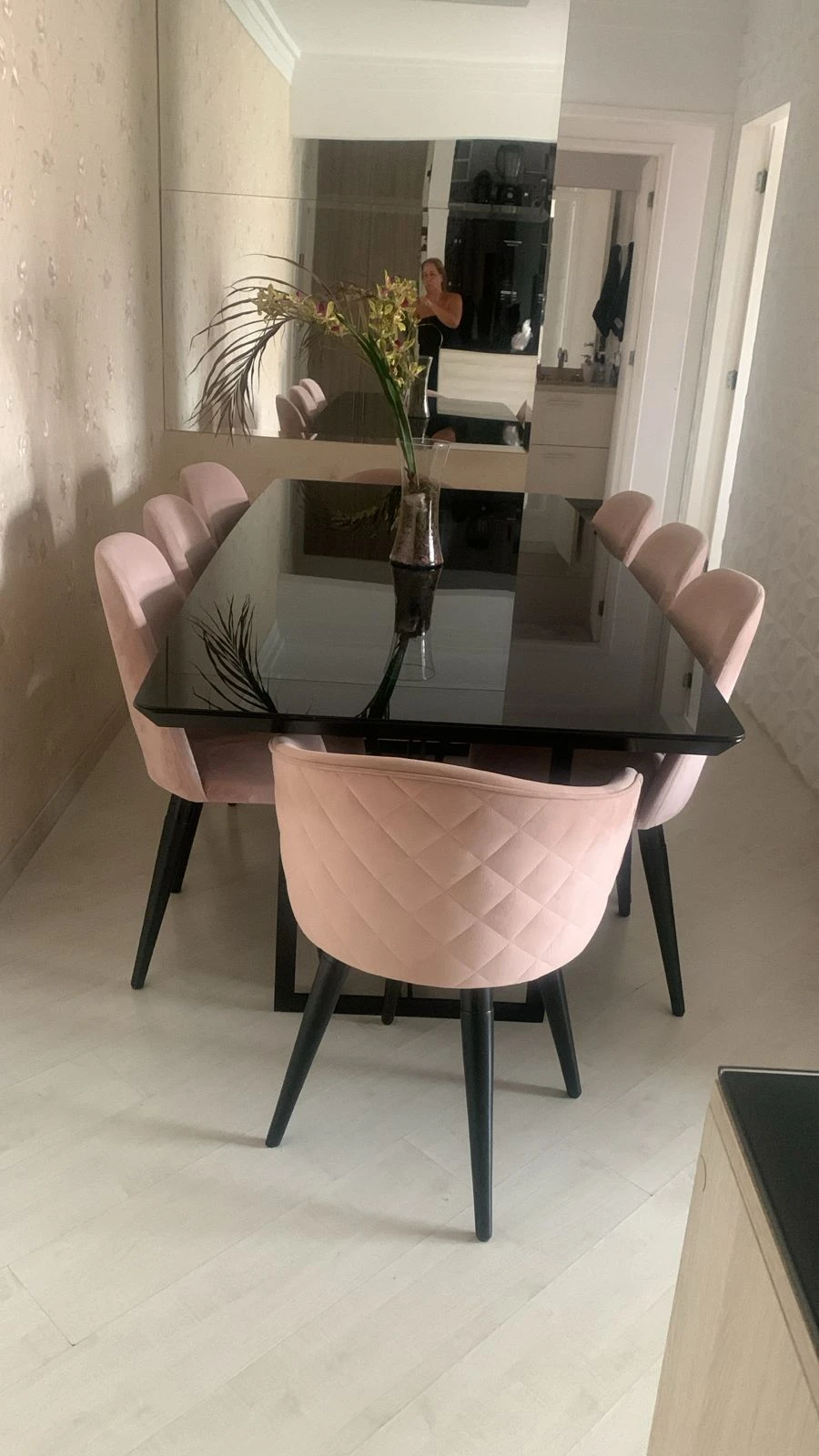 APARTAMENTO EM CONDOMÍNIO