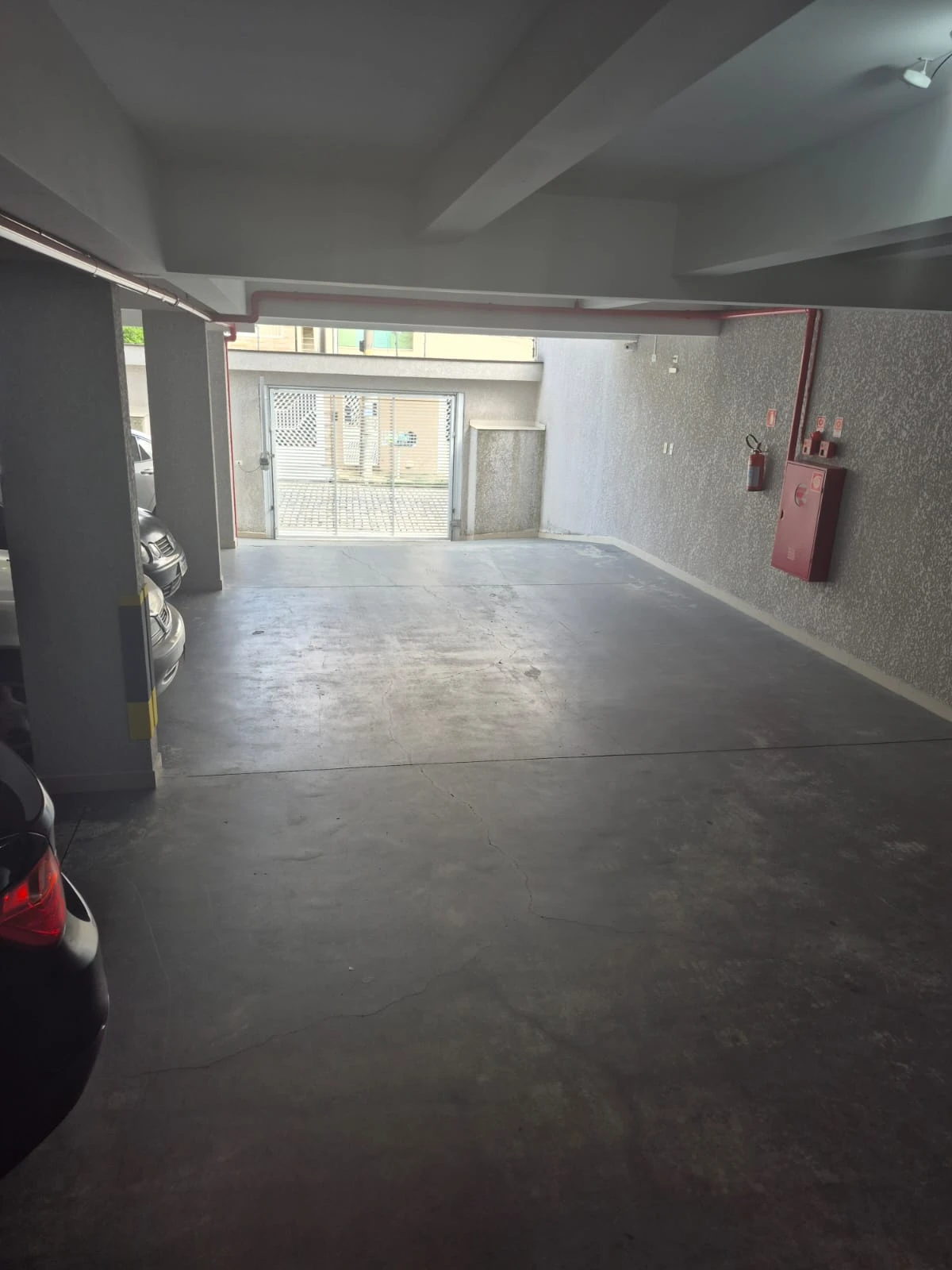 APARTAMENTO SEM CONDOMÍNIO