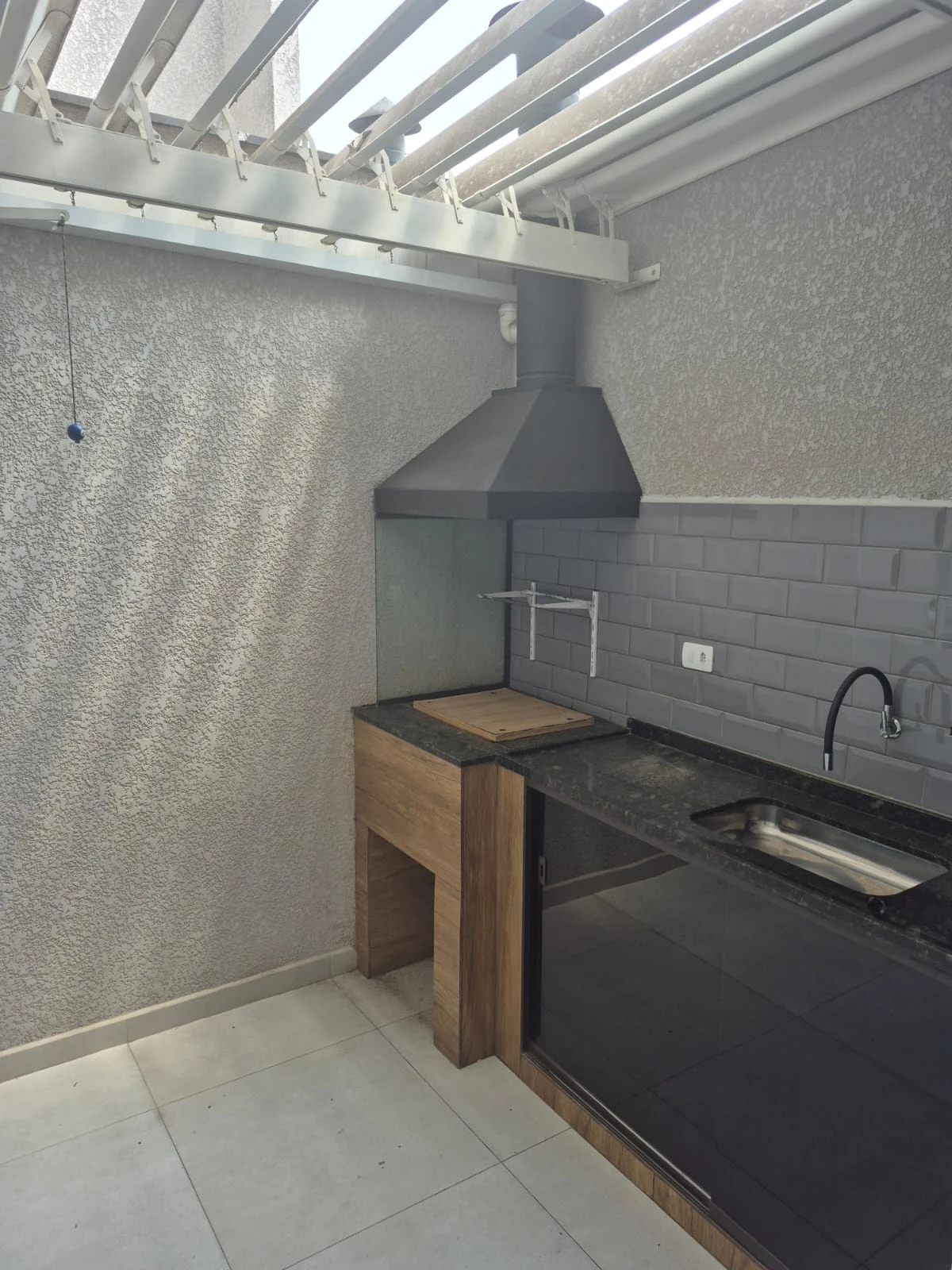 APARTAMENTO SEM CONDOMÍNIO