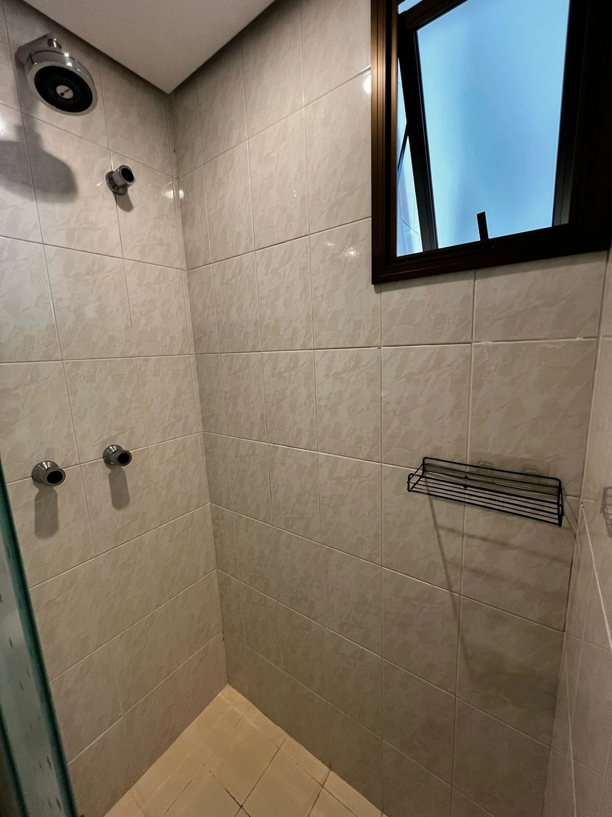 APARTAMENTO EM CONDOMÍNIO