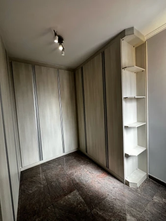 APARTAMENTO EM CONDOMÍNIO