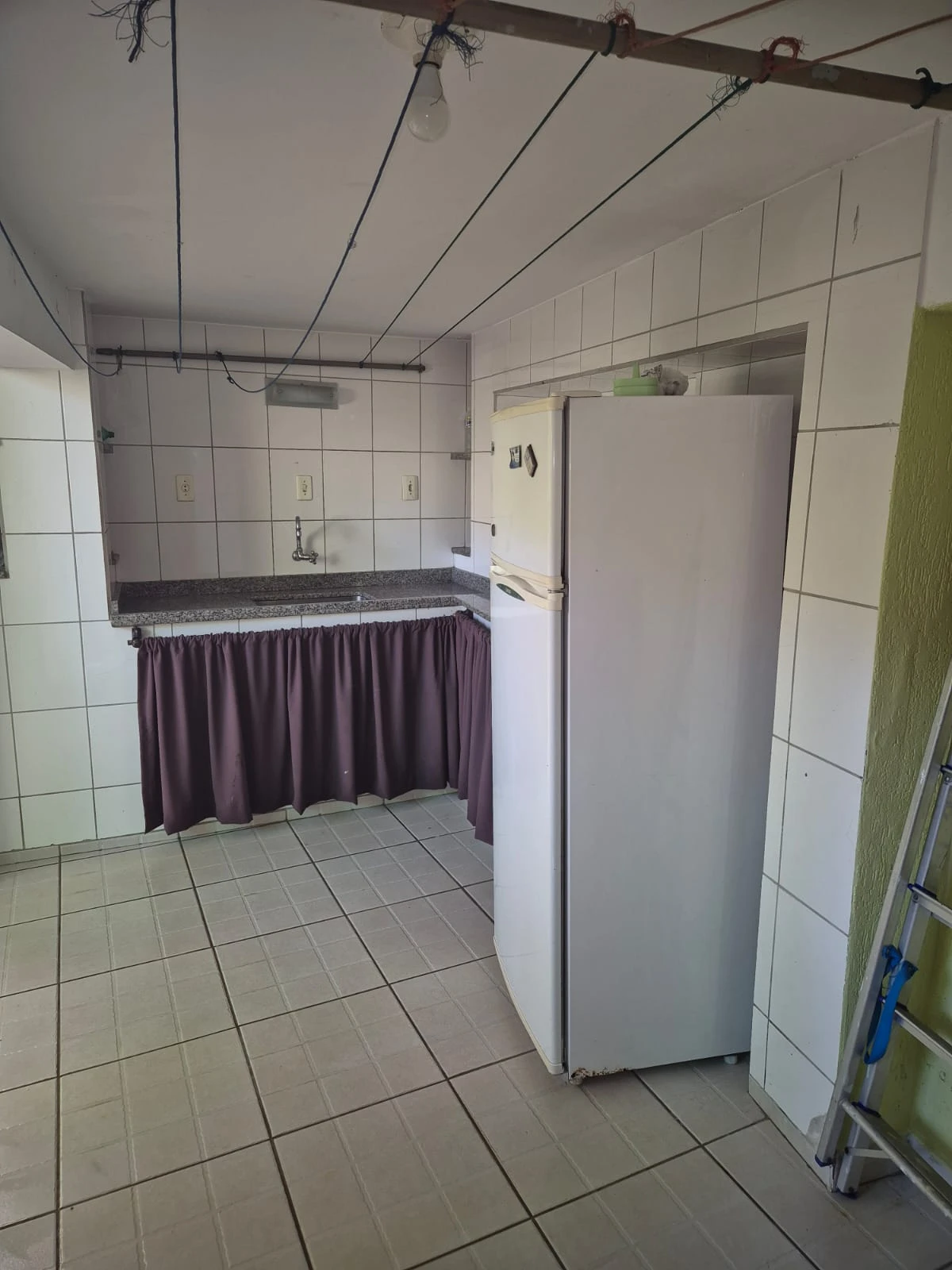 CASA TÉRREA - 3 DORMITÓRIOS!