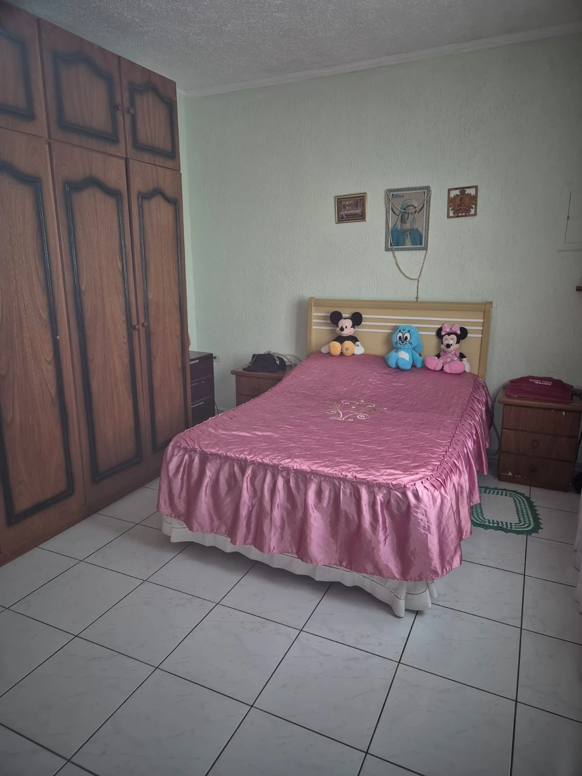 CASA TÉRREA - 3 DORMITÓRIOS!