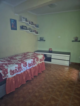 CASA TÉRREA - 3 DORMITÓRIOS!