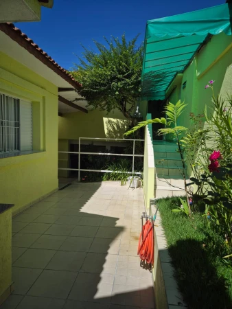 CASA TÉRREA - 3 DORMITÓRIOS!