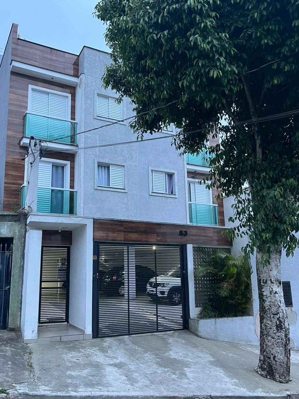 APARTAMENTO SEM CONDOMÍNIO