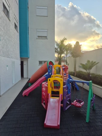 APARTAMENTO EM CONDOMÍNIO