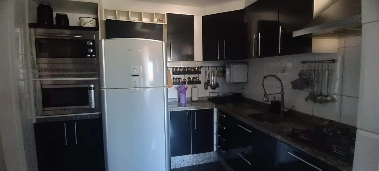 APARTAMENTO EM CONDOMÍNIO - 3 DORMITÓRIOS