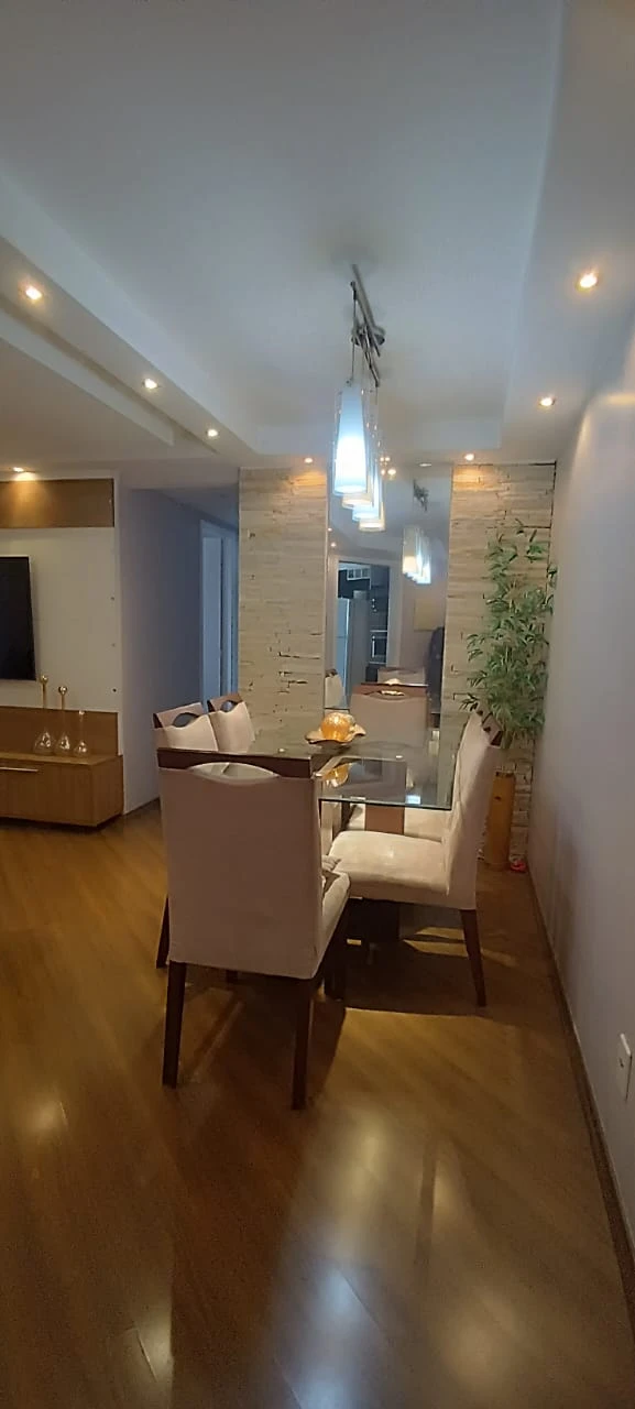 APARTAMENTO EM CONDOMÍNIO - 3 DORMITÓRIOS
