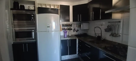 APARTAMENTO EM CONDOMÍNIO - 3 DORMITÓRIOS