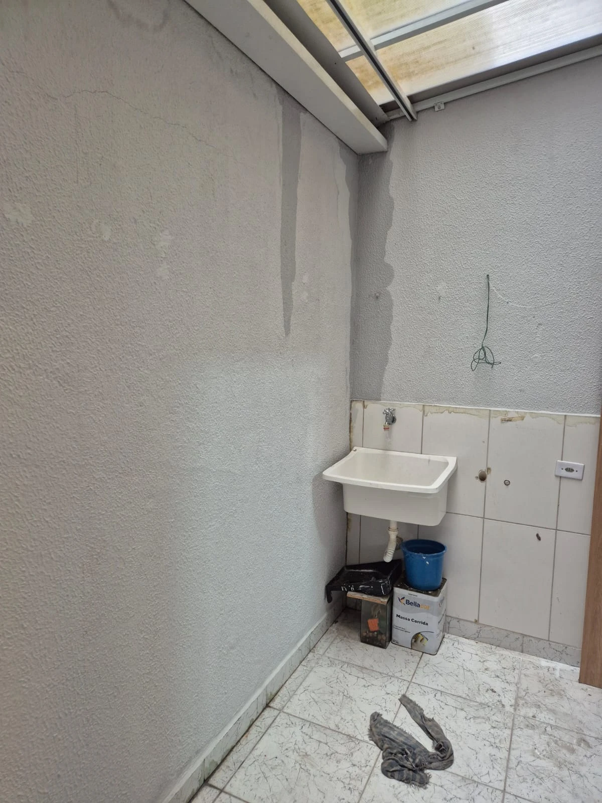 APARTAMENTO SEM CONDOMÍNIO