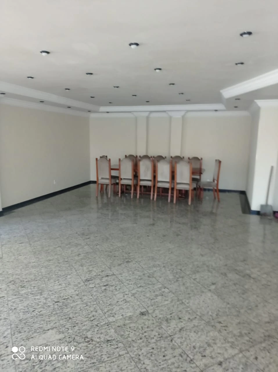 APARTAMENTO EM CONDOMÍNIO