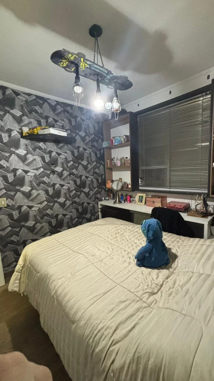 SOBRADO EM CONDOMÍNIO