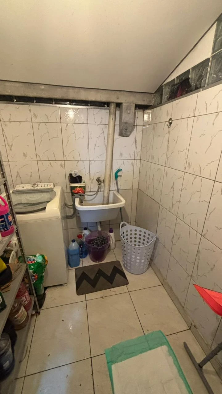 SOBRADO EM CONDOMÍNIO
