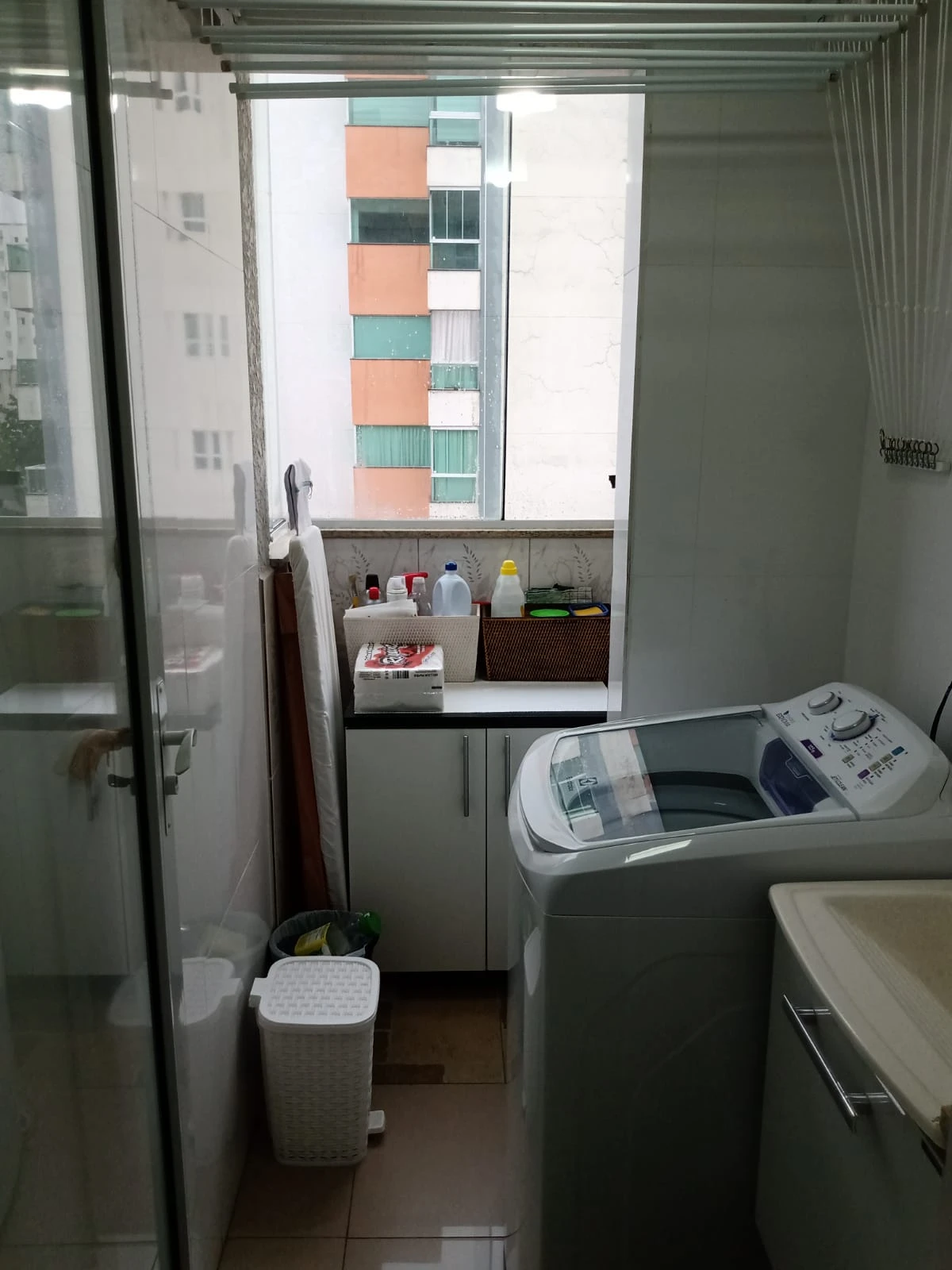 APARTAMENTO EM CONDOMÍNIO