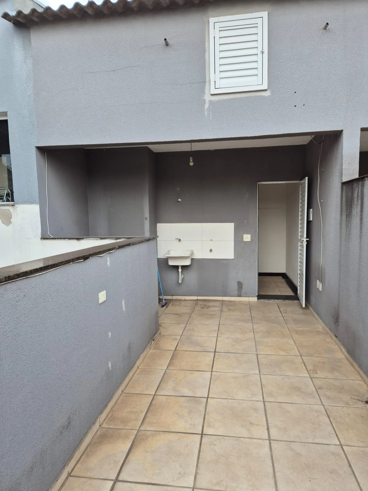 COBERTURA SEM CONDOMÍNIO