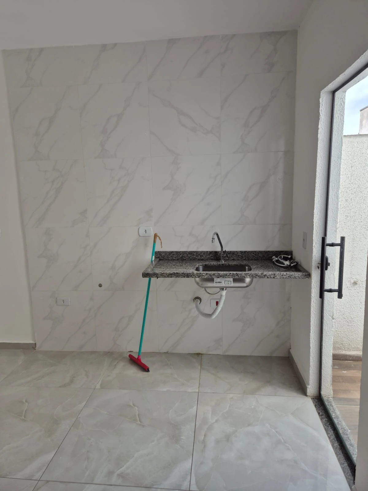 SALA COMERCIAL