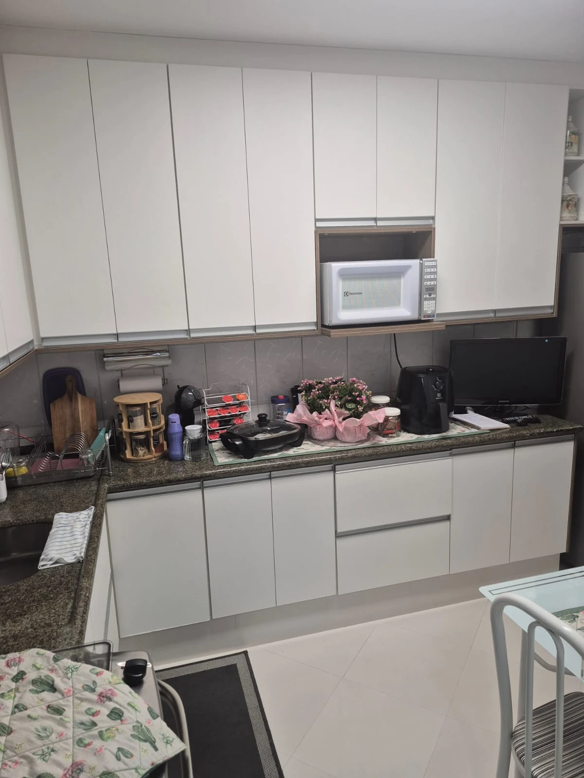 APARTAMENTO SEM CONDOMÍNIO