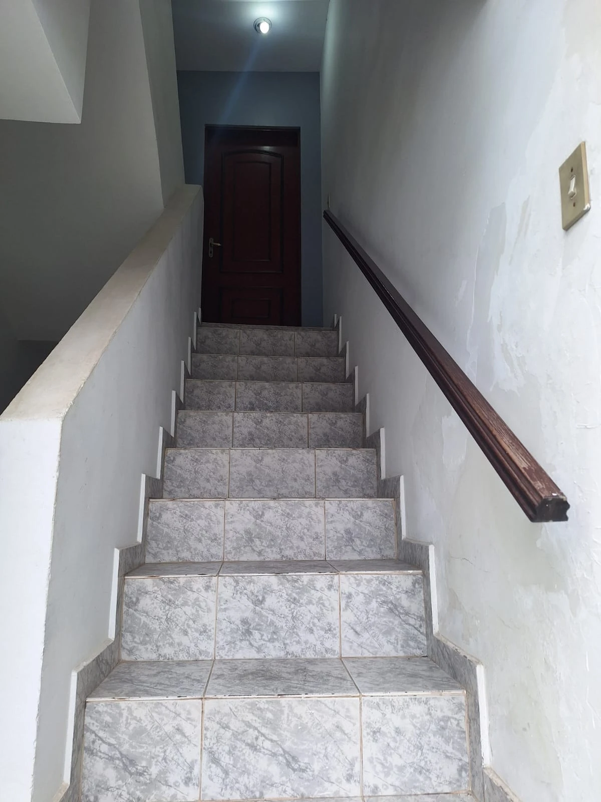 APARTAMENTO SEM CONDOMÍNIO