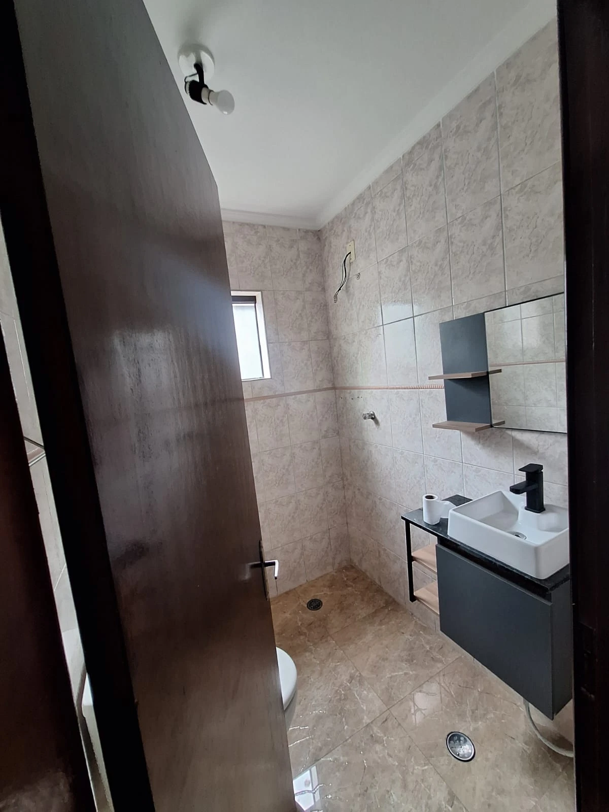 APARTAMENTO SEM CONDOMÍNIO