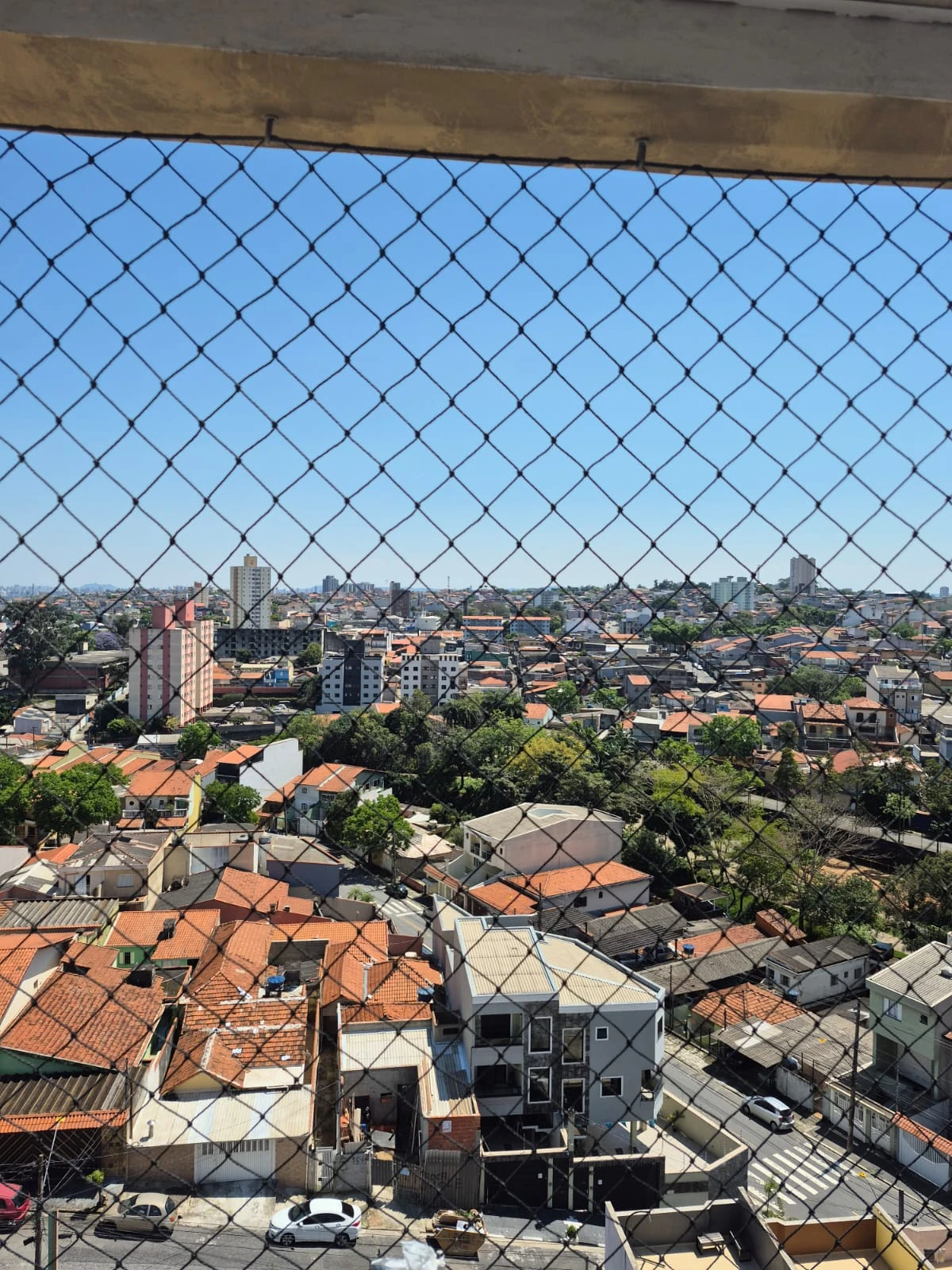 APARTAMENTO EM CONDOMÍNIO