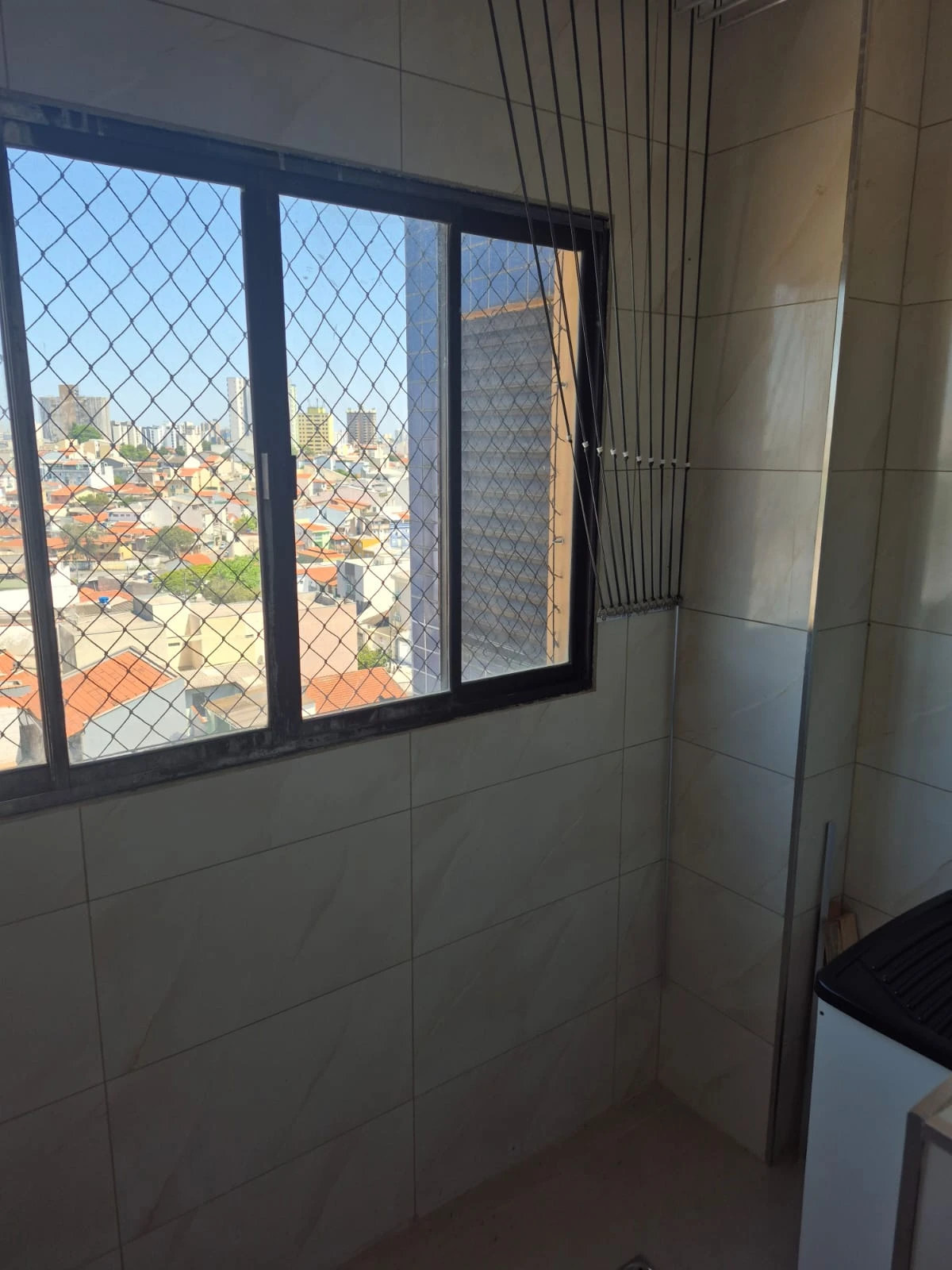 APARTAMENTO EM CONDOMÍNIO