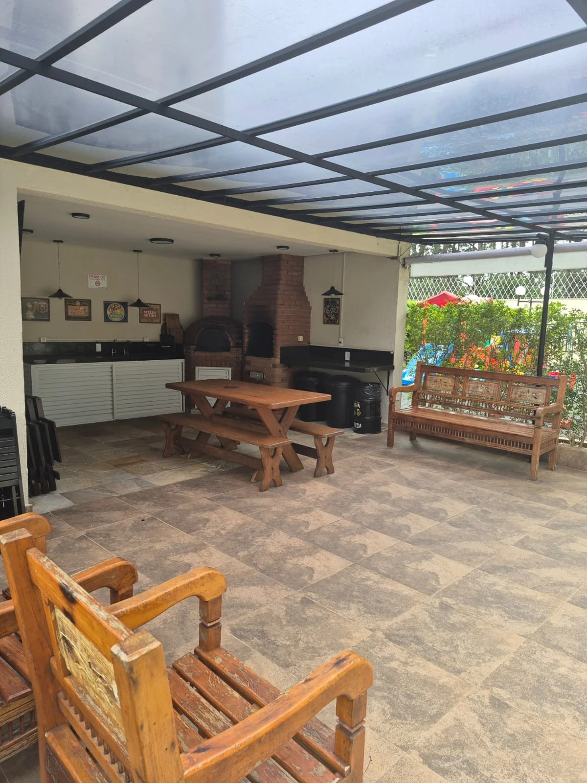 APARTAMENTO EM CONDOMÍNIO