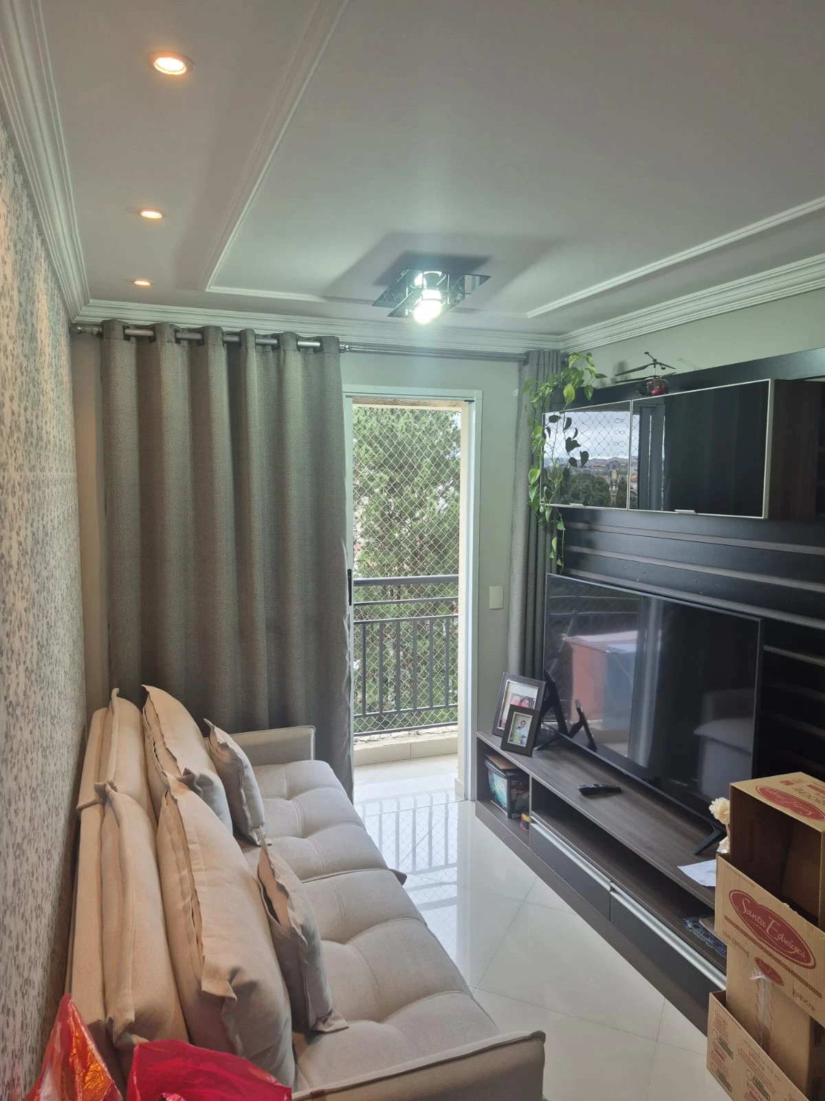 APARTAMENTO EM CONDOMÍNIO